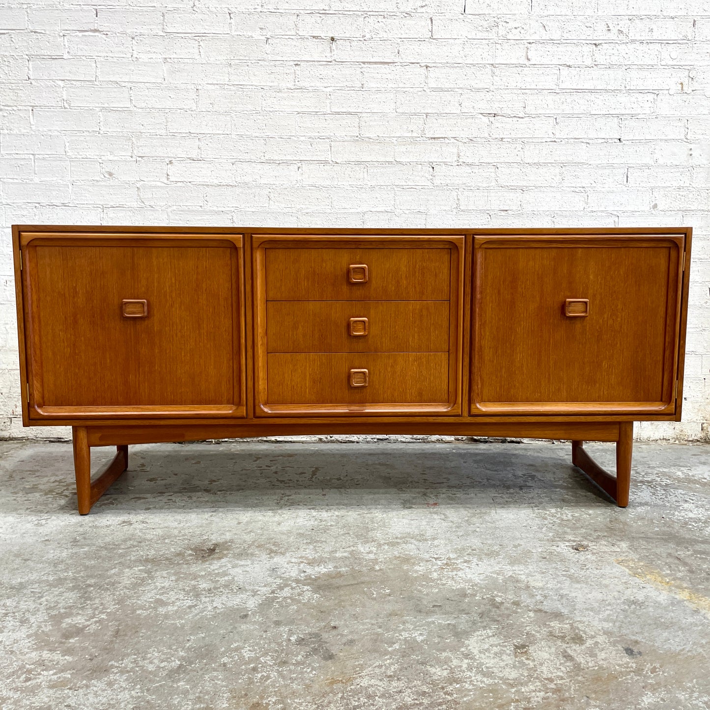 Parker Sideboard – Professionally Restored (c.1970)