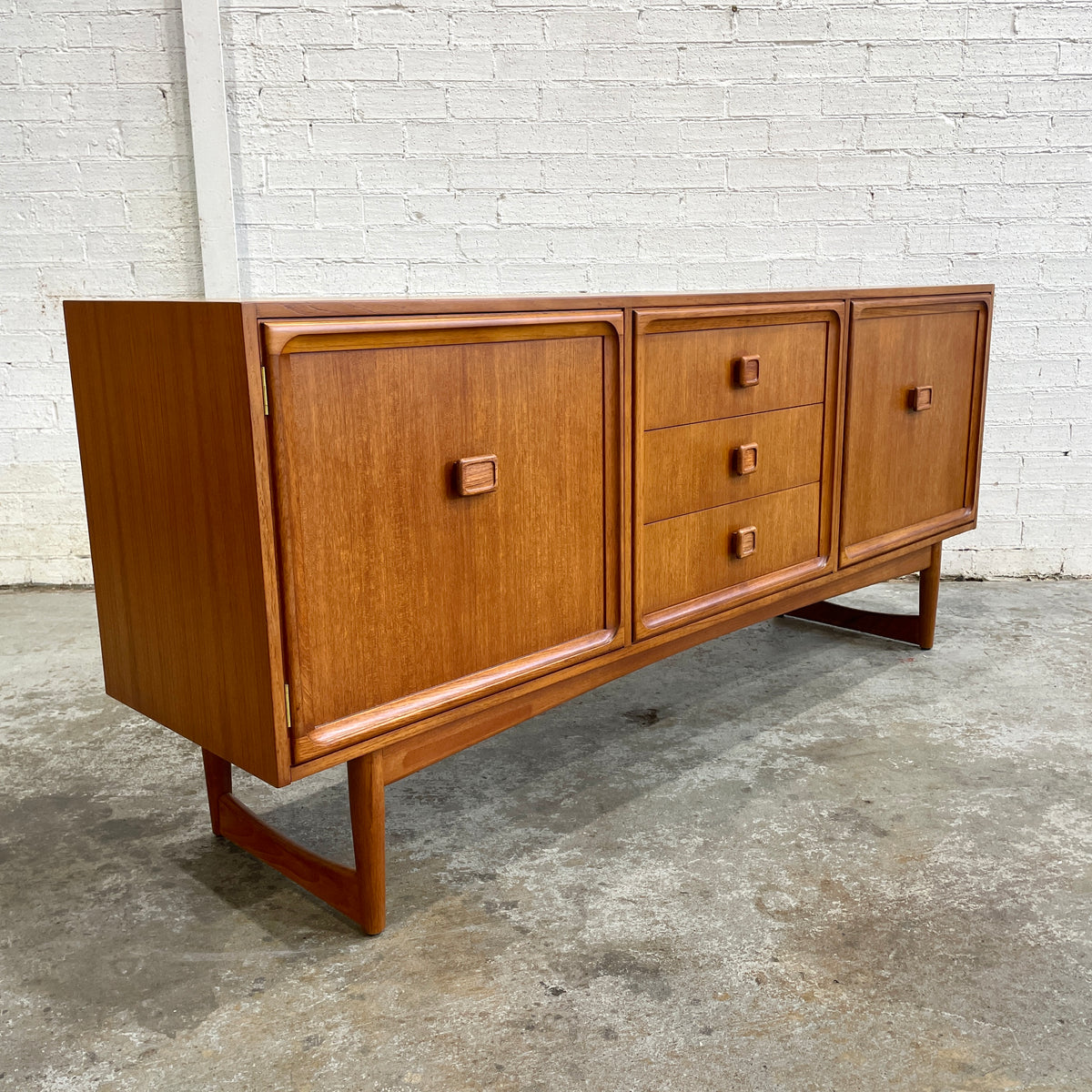 Parker Sideboard – Professionally Restored (c.1970)